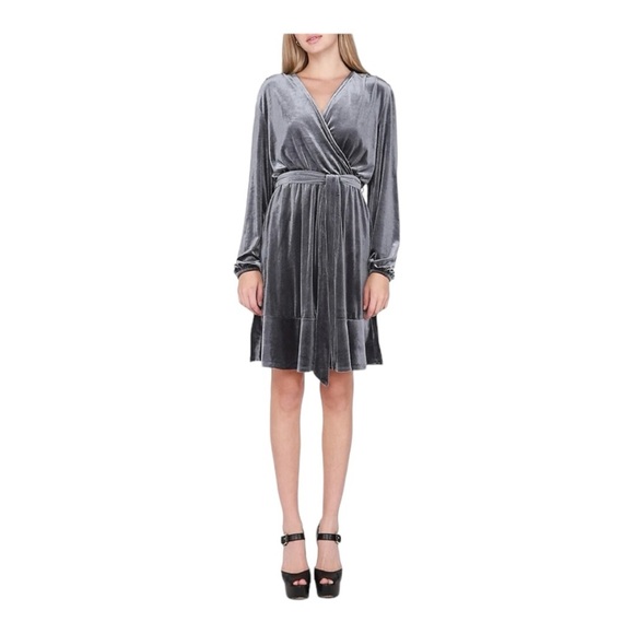 DEX Grey Velvet Wrap Fit & Flare Short Dress Ruffled Hem Women’s Size L - Picture 4 of 16